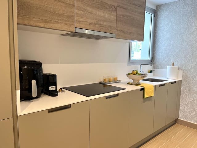2 bedroom Apartment for rent in Nueva Andalucía Centro, Marbella with pool garage - € 4,000 (Ref: 10002553)