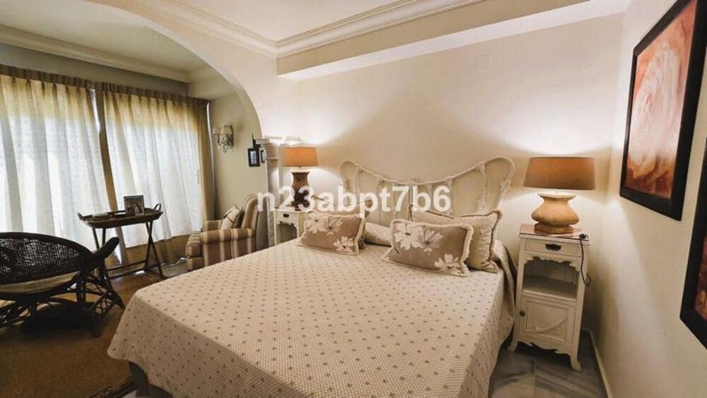 2 bedroom Apartment for rent in Marbella with pool garage - € 3,000 (Ref: 10002554)