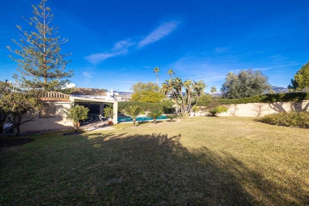 Solar/Parcela en Guadalmina en venta - 1.285.000 € (Ref: 10002555)
