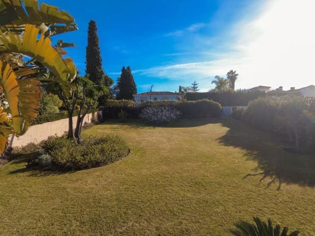 Solar/Parcela en Guadalmina Alta, Marbella en venta - 1.285.000 € (Ref: 10002555)