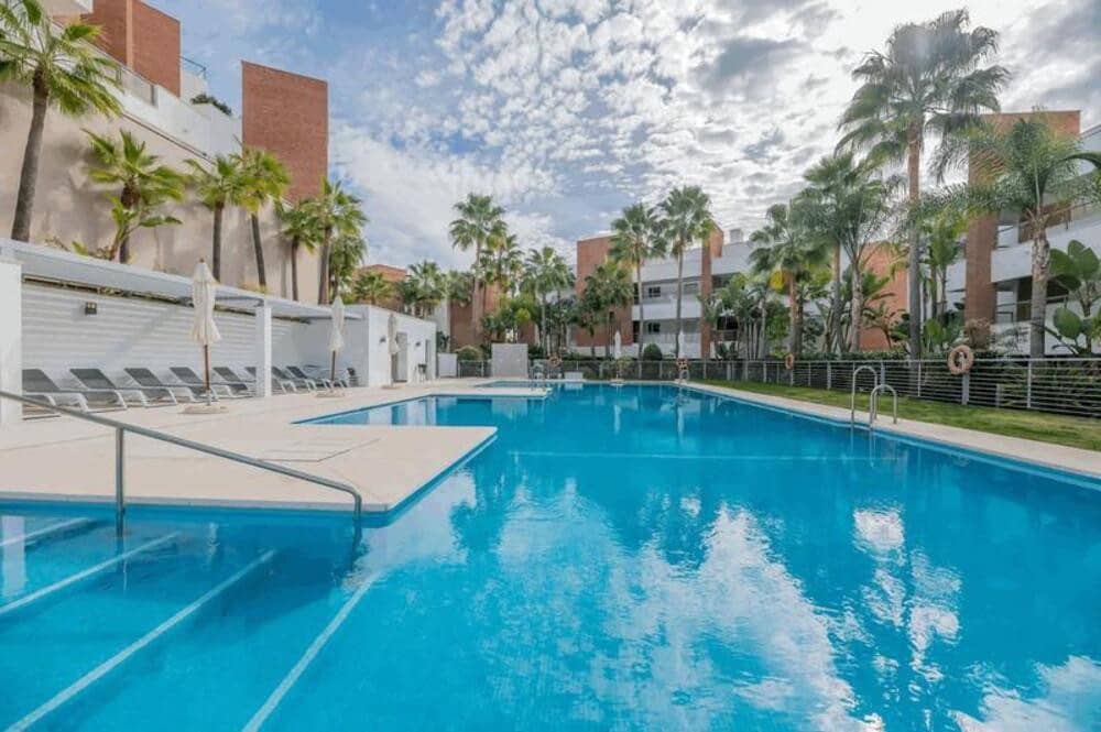 2 camera da letto Attico da affittare in Los Arqueros con piscina garage - 2.800 € (Rif: 10004957)