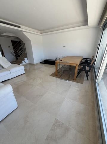 2 camera da letto Attico da affittare in Los Arqueros, Benahavís - 2.800 € (Rif: 10004957)