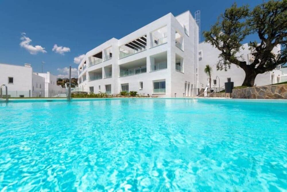 Ático de 3 habitaciones en Marbella en alquiler con piscina garaje - 3.800 € (Ref: 10004958)