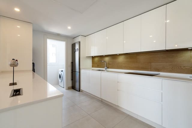 3 slaapkamer Penthouse te huur in Alto de los Monteros, Marbella - € 3.800 (Ref: 10004958)
