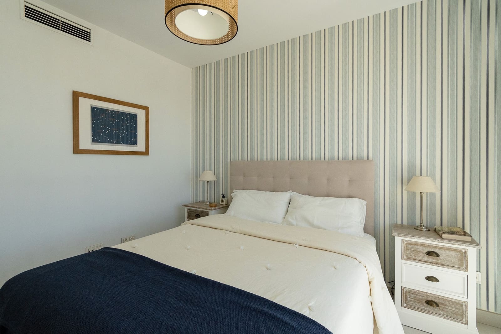 Ático de 3 habitaciones en Marbella en alquiler con piscina garaje - 3.800 € (Ref: 10004958)