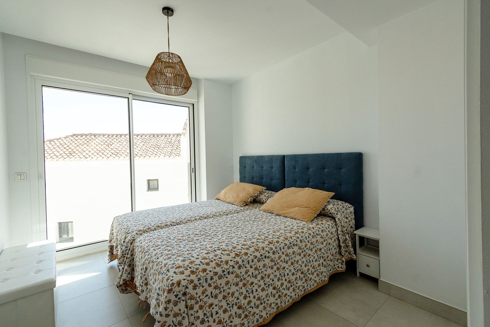 Ático de 3 habitaciones en Marbella en alquiler con piscina garaje - 3.800 € (Ref: 10004958)