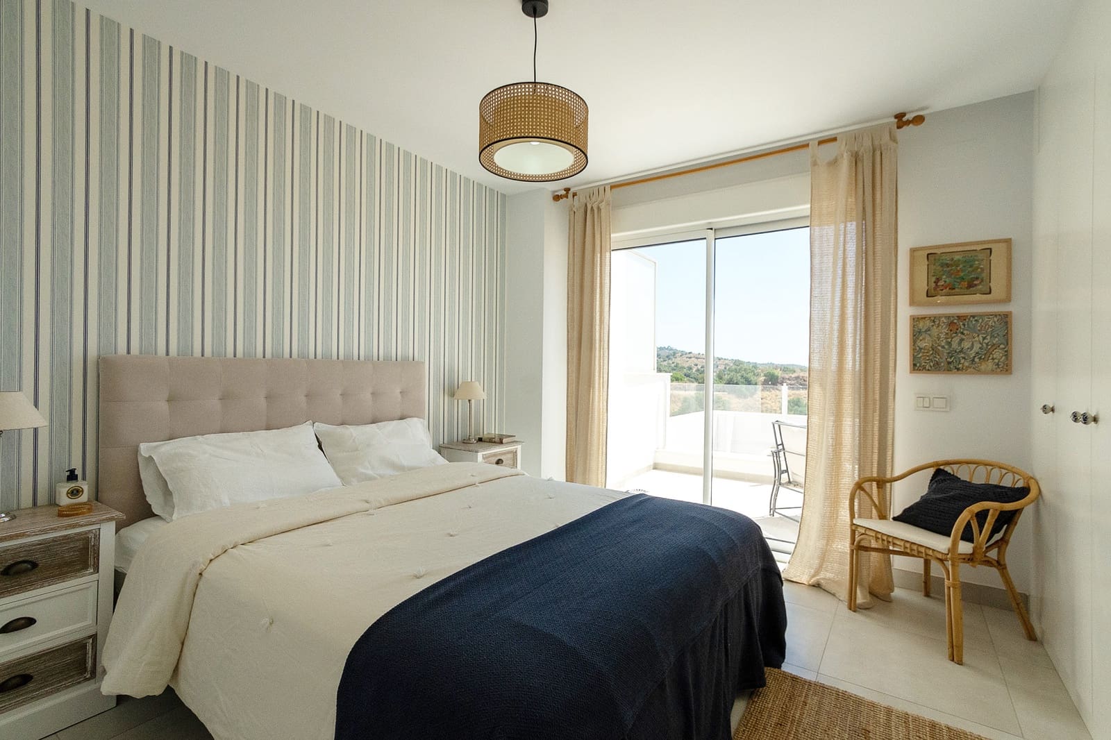 Ático de 3 habitaciones en Marbella en alquiler con piscina garaje - 3.800 € (Ref: 10004958)