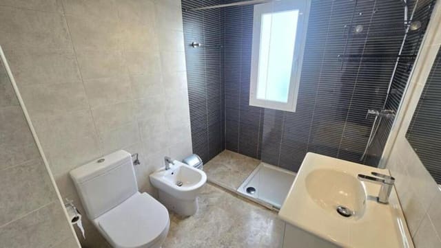 3 bedroom Townhouse for rent in La Dama de Noche - La Alzambra, Marbella with pool garage - € 2,500 (Ref: 10004959)