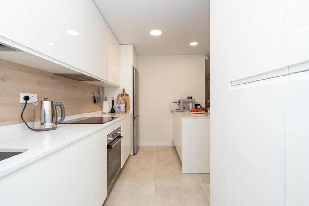 3 camera da letto Appartamento da affittare in New Golden Mile con piscina garage - 3.400 € (Rif: 10004961)