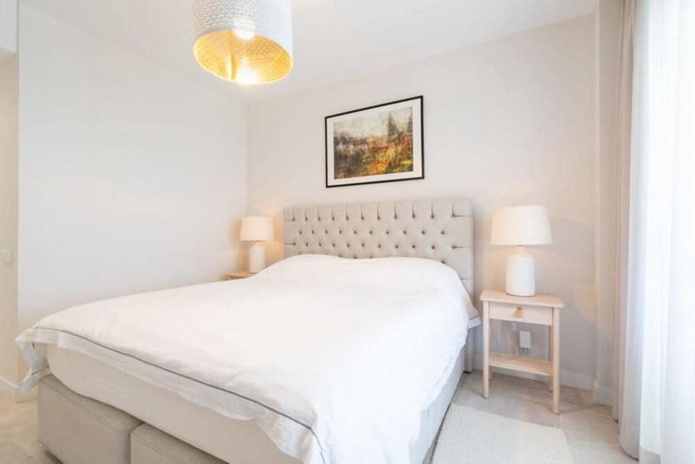 3 camera da letto Appartamento da affittare in New Golden Mile con piscina garage - 3.400 € (Rif: 10004961)