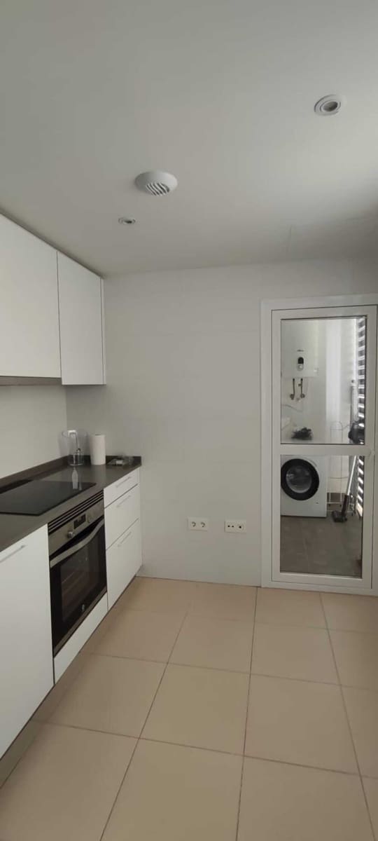 2 bedroom Apartment for rent in Marbella with pool garage - € 2,300 (Ref: 10006141)