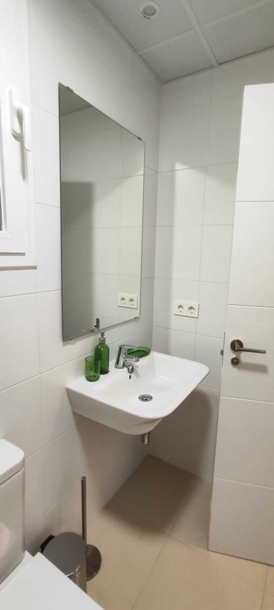 2 bedroom Apartment for rent in Marbella with pool garage - € 2,300 (Ref: 10006141)