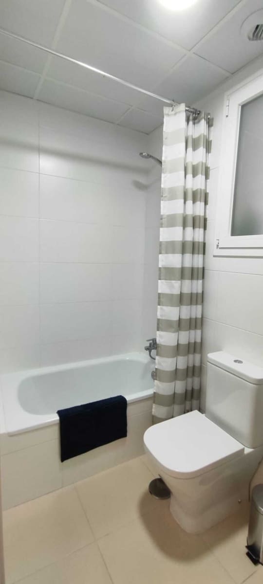 2 bedroom Apartment for rent in Marbella with pool garage - € 2,300 (Ref: 10006141)
