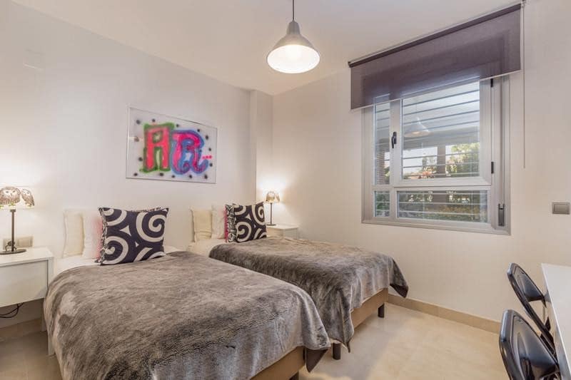 2 sypialnia Apartament do wynajęcia w Los Arqueros z basenem garażem - 2 500 € (Ref: 10008237)