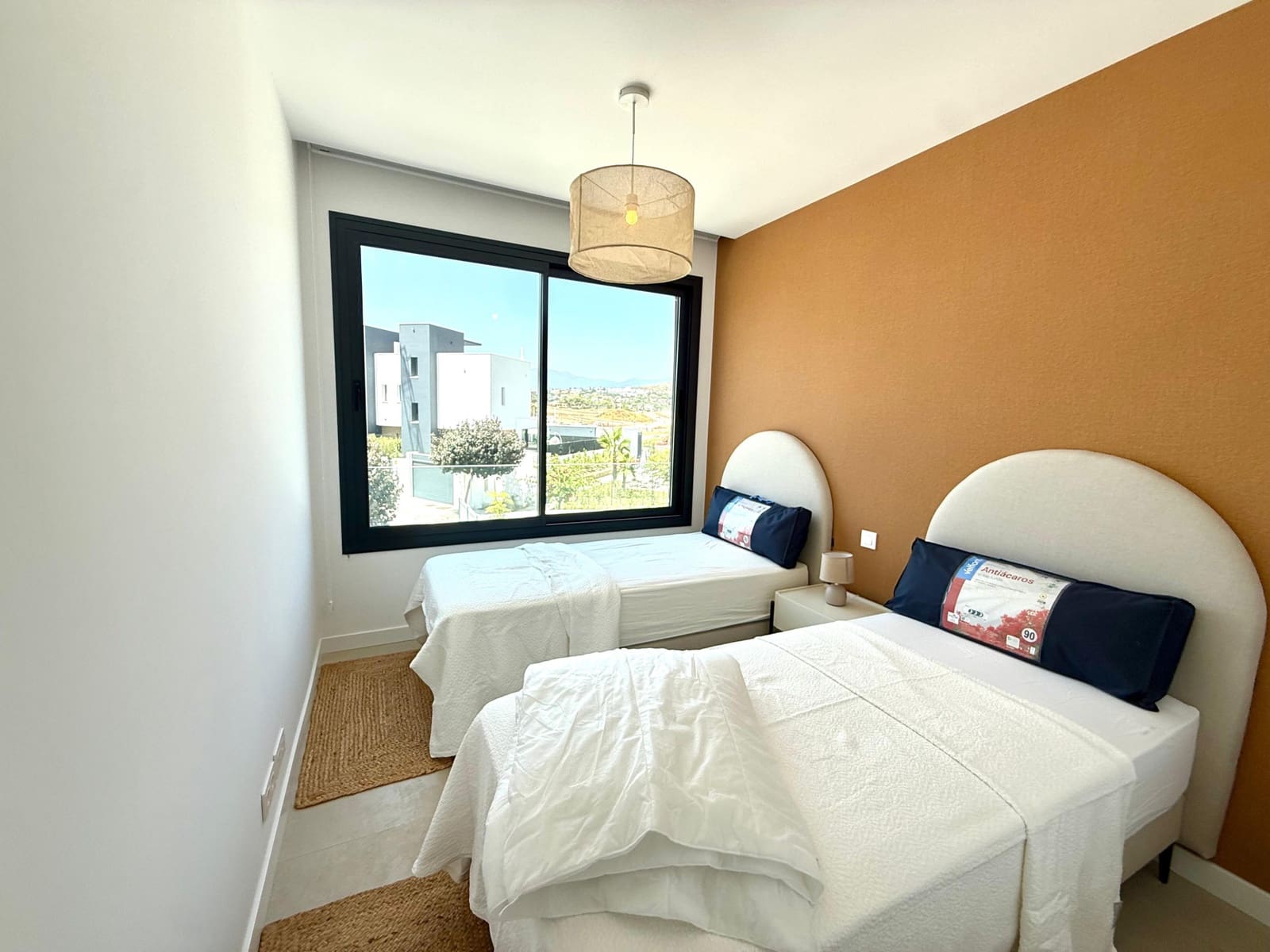 3 sovrum Hus att hyra i El Paraiso med pool garage - 4 500 € (Ref: 10008238)