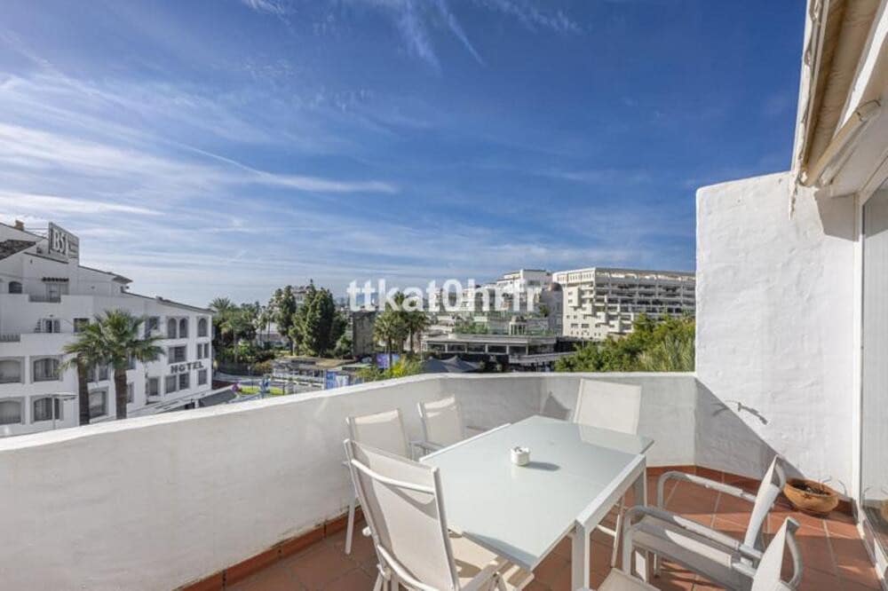 3 slaapkamer Appartement te koop in Puerto Banus met garage - € 1.075.000 (Ref: 10010208)