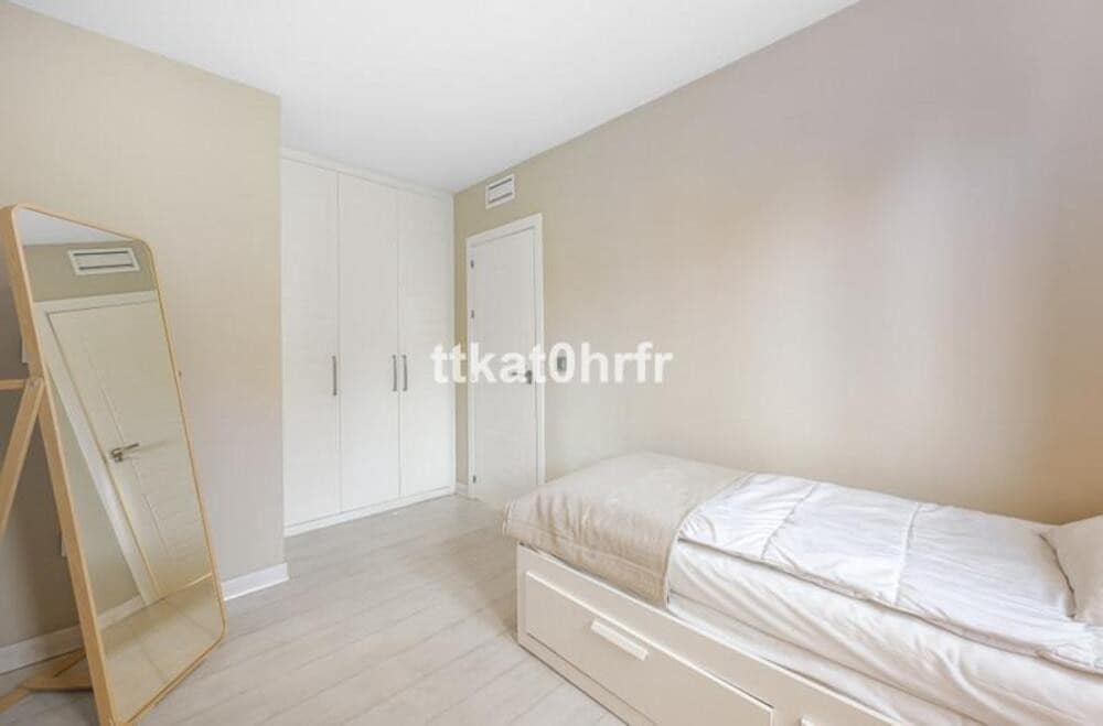 3 soverom Leilighet til leie i Puerto Banus med garasje - € 5 000 (Ref: 10010209)