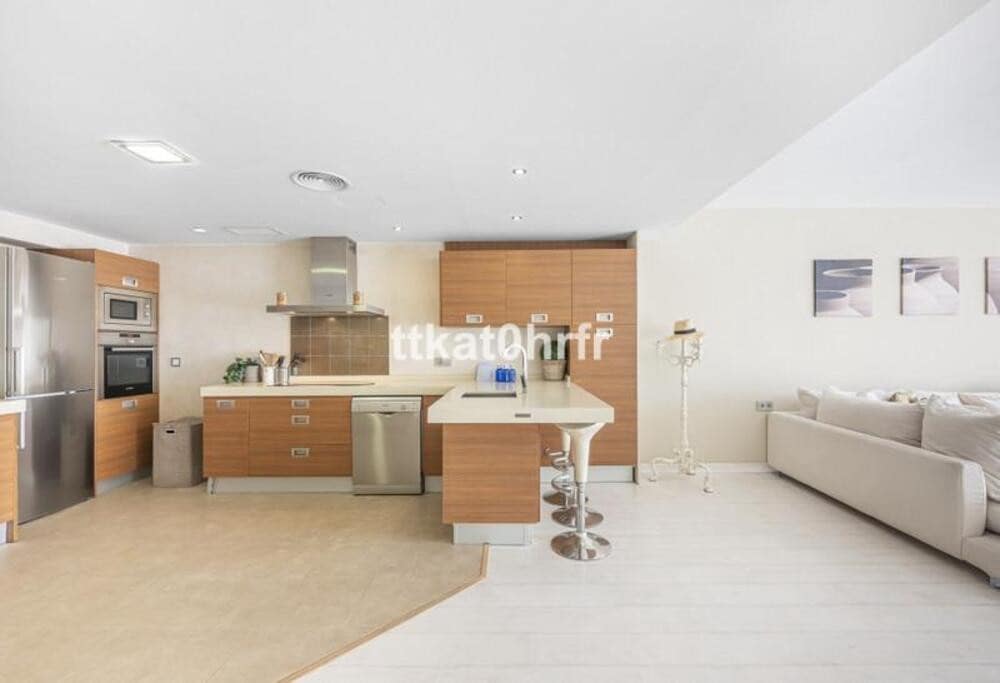 3 soverom Leilighet til leie i Puerto Banus med garasje - € 5 000 (Ref: 10010209)