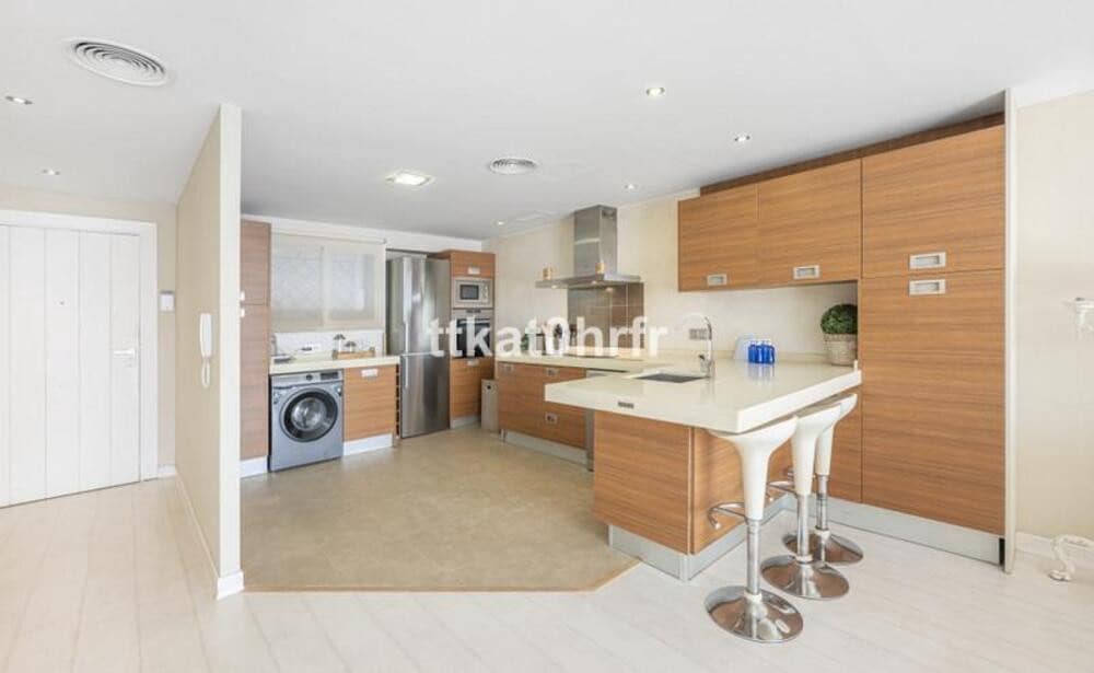 3 soverom Leilighet til leie i Puerto Banus med garasje - € 5 000 (Ref: 10010209)
