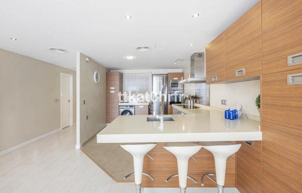 3 soverom Leilighet til leie i Puerto Banus med garasje - € 5 000 (Ref: 10010209)