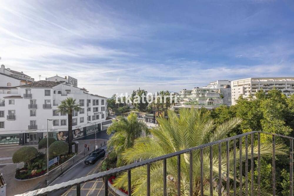 3 soverom Leilighet til leie i Puerto Banus med garasje - € 5 000 (Ref: 10010209)