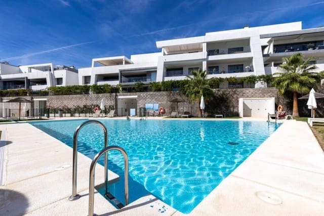2 sovrum Lägenhet att hyra i La Concha - Resina Golf, Estepona med pool garage - 2 300 € (Ref: 10012784)