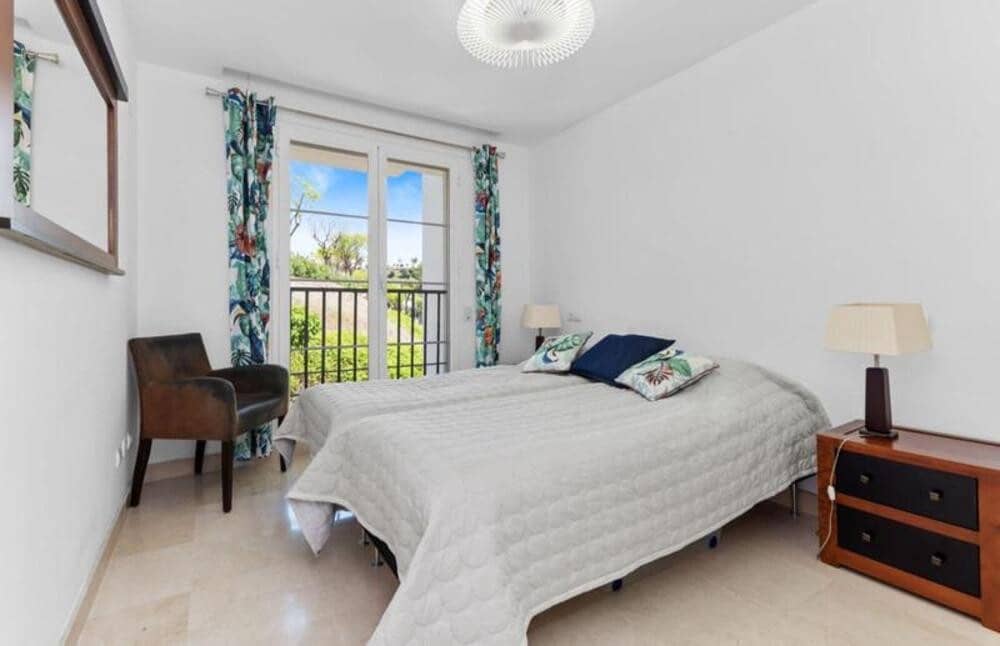 2 bedroom Apartment for rent in Los Arqueros with pool garage - € 2,100 (Ref: 10012787)