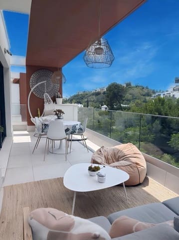 Penthouse de 2 chambres à louer à La Quinta, Benahavís avec piscine garage - 3 200 € (Ref: 10012789)
