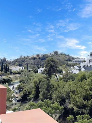 Penthouse de 2 chambres à louer à La Quinta, Benahavís avec piscine garage - 3 200 € (Ref: 10012789)