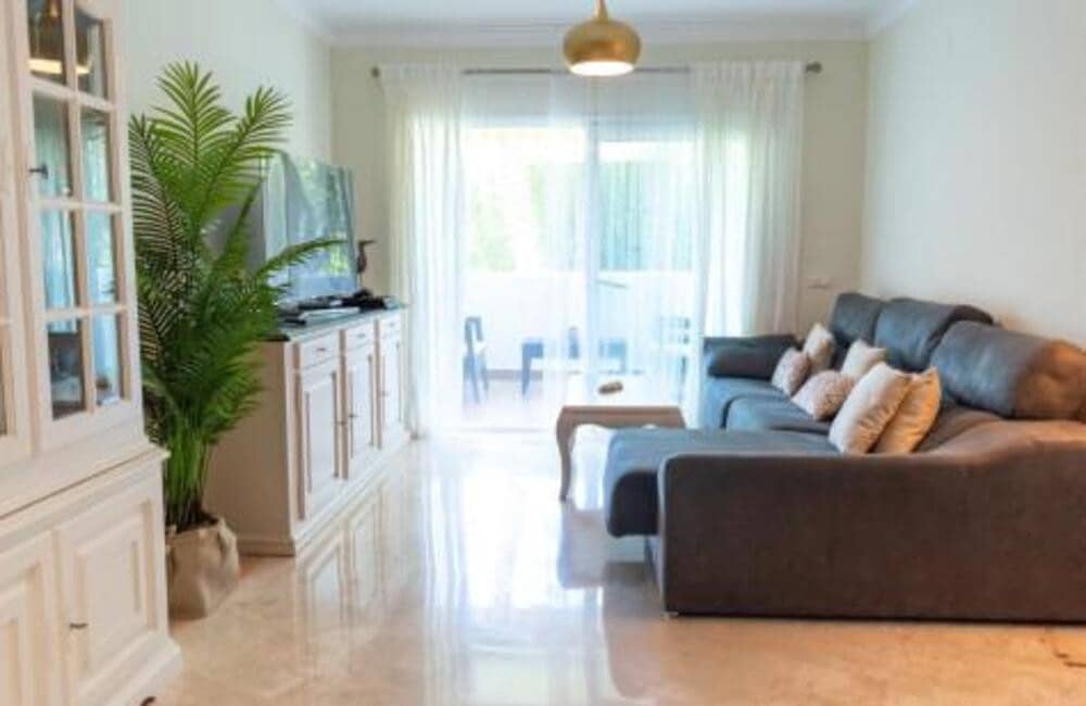 3 bedroom Apartment for rent in Golden Mile with pool garage - € 2,500 (Ref: 10012790)