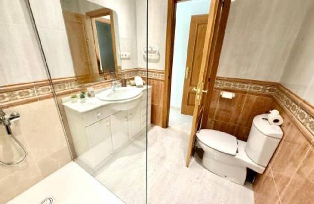 3 bedroom Apartment for rent in Golden Mile with pool garage - € 2,500 (Ref: 10012790)