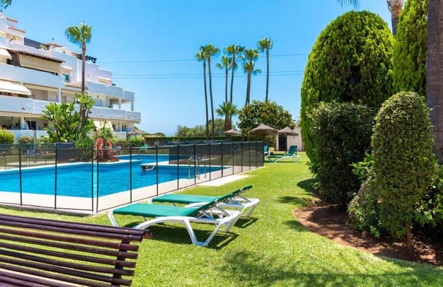 3 bedroom Apartment for rent in Lomas De Marbella, Marbella with pool garage - € 2,500 (Ref: 10012790)