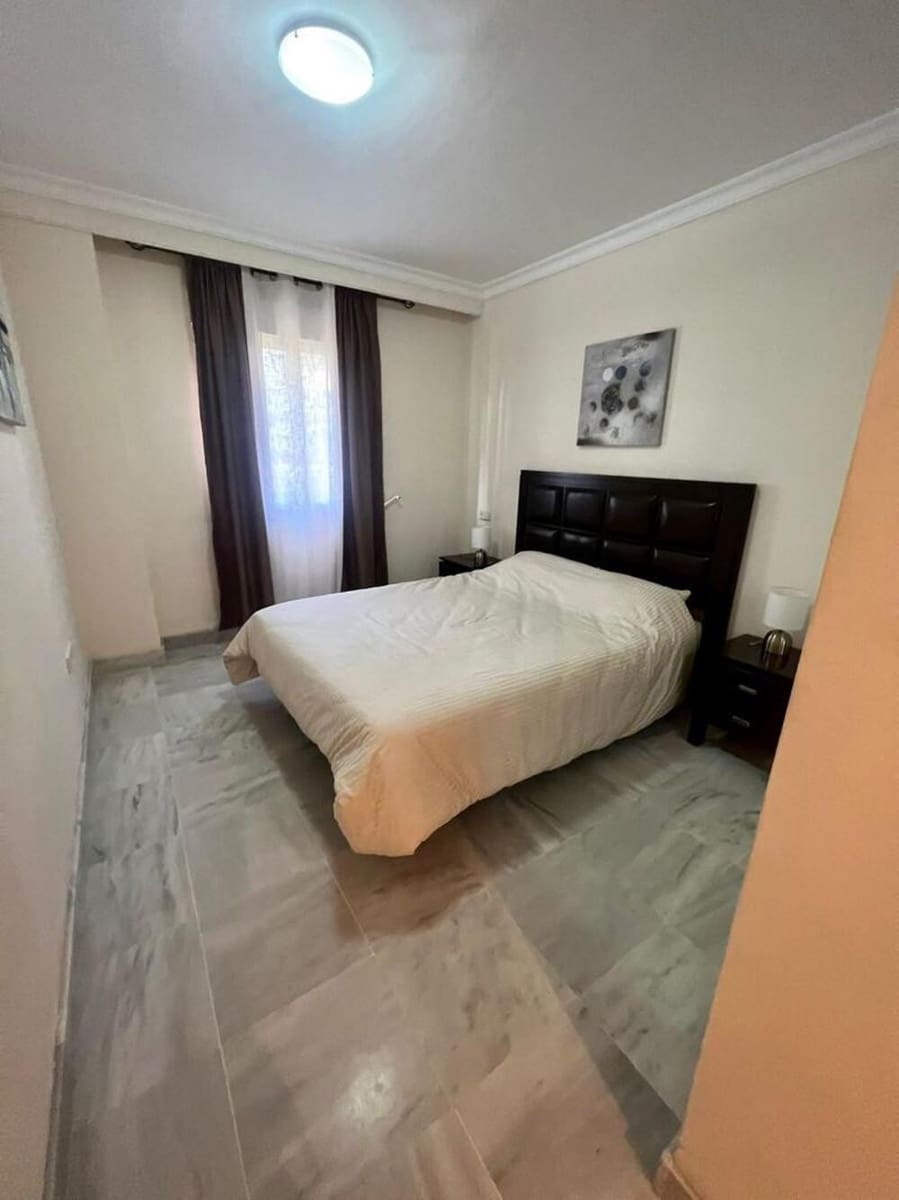 2 soveværelse Lejlighed til leje i Marbella med swimmingpool garage - € 2.000 (Ref: 10014999)