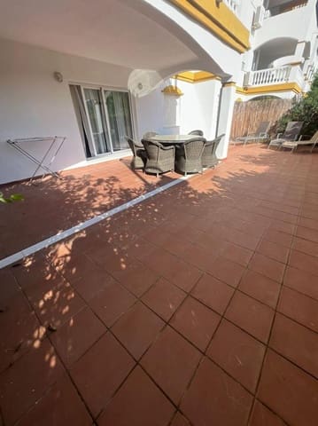 2 soveværelse Lejlighed til leje i La Dama de Noche - La Alzambra, Marbella med swimmingpool garage - € 2.000 (Ref: 10014999)
