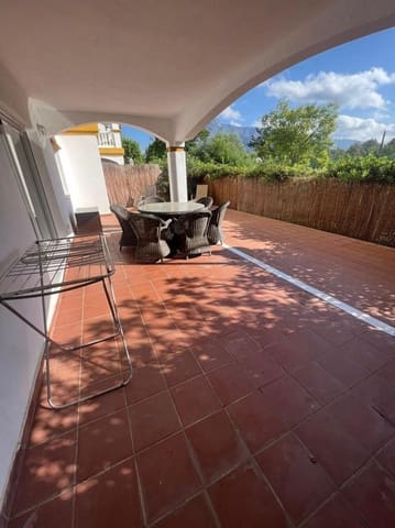 2 soveværelse Lejlighed til leje i La Dama de Noche - La Alzambra, Marbella med swimmingpool garage - € 2.000 (Ref: 10014999)