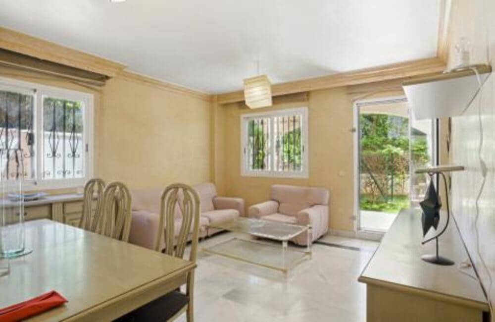 3 Zimmer Apartment zu verkaufen in Marbella mit Pool Garage - 450.000 € (Ref: 10021915)