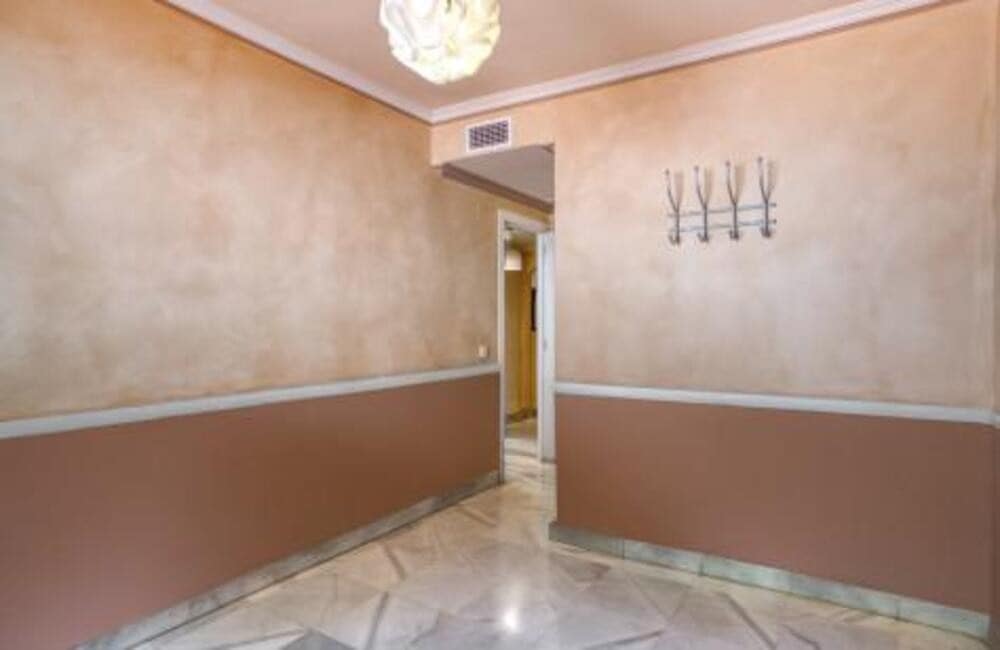 3 Zimmer Apartment zu verkaufen in Marbella mit Pool Garage - 450.000 € (Ref: 10021915)