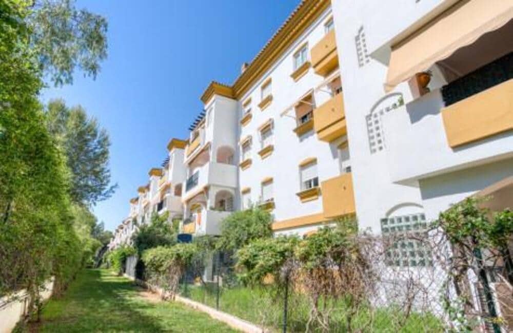 3 Zimmer Apartment zu verkaufen in Marbella mit Pool Garage - 450.000 € (Ref: 10021915)