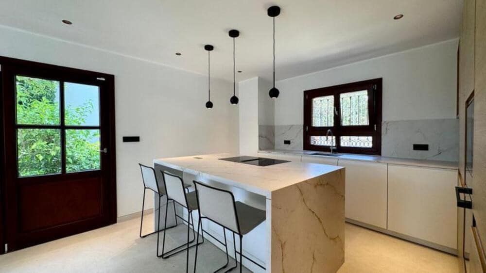 6 sovrum Villa att hyra i Marbella med pool garage - 15 000 € (Ref: 10021916)