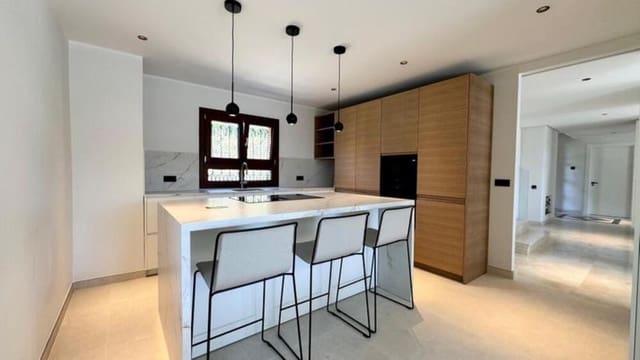 6 sovrum Villa att hyra i Lomas De Marbella, Marbella med pool garage - 15 000 € (Ref: 10021916)