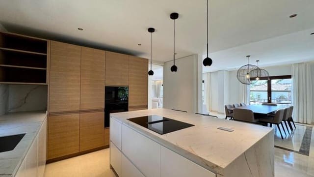 6 sovrum Villa att hyra i Lomas De Marbella, Marbella med pool garage - 15 000 € (Ref: 10021916)