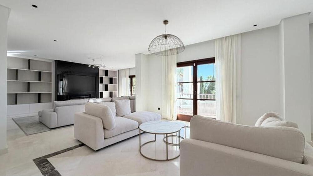 6 sovrum Villa att hyra i Marbella med pool garage - 15 000 € (Ref: 10021916)