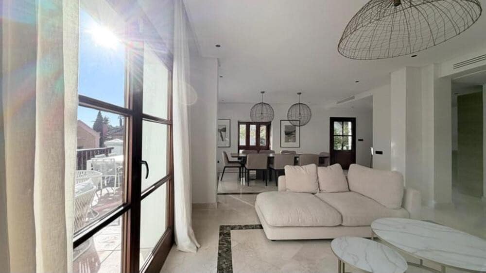 6 sovrum Villa att hyra i Marbella med pool garage - 15 000 € (Ref: 10021916)
