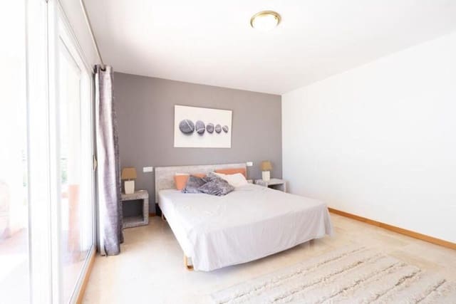3 sovrum Lägenhet att hyra i Guadalmina Alta, Marbella med pool garage - 2 300 € (Ref: 10021918)