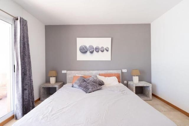 3 sovrum Lägenhet att hyra i Guadalmina Alta, Marbella med pool garage - 2 300 € (Ref: 10021918)