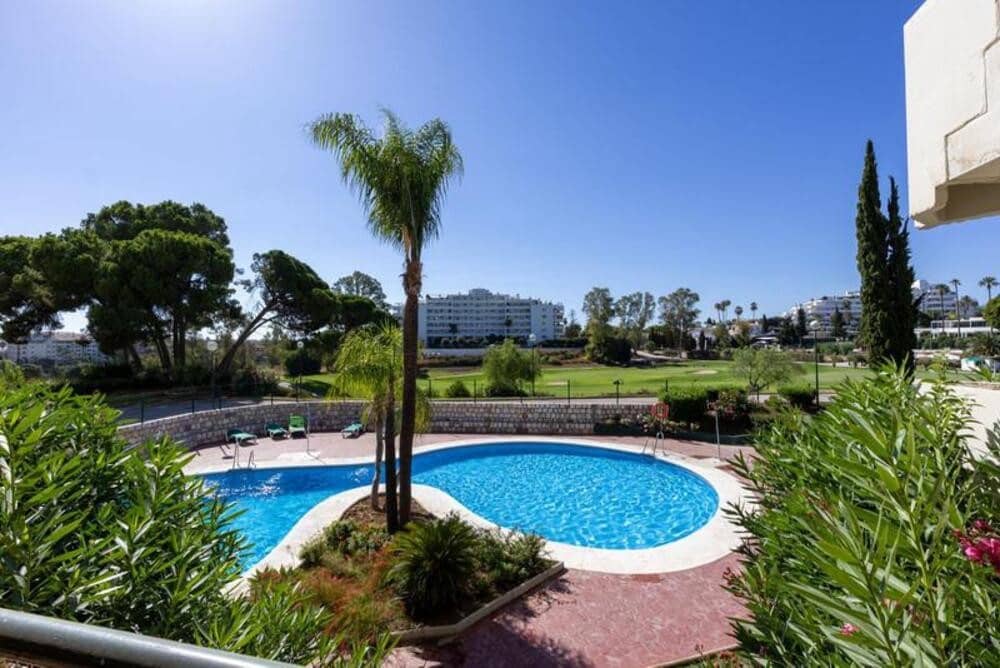 3 sovrum Lägenhet att hyra i Guadalmina med pool garage - 2 300 € (Ref: 10021918)