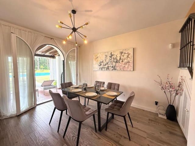 4 quarto Casa em Banda para arrendar em Los Naranjos, Marbella com piscina garagem - 3 500 € (Ref: 10023519)