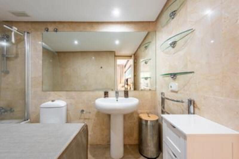 2 soverom Leilighet til salgs i Marbella med svømmebasseng garasje - € 540 000 (Ref: 10023520)