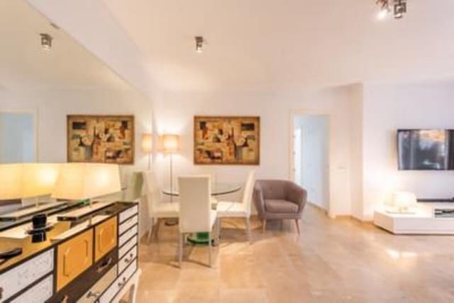 2 soverom Leilighet til salgs i Lomas De Marbella, Marbella med svømmebasseng garasje - € 540 000 (Ref: 10023520)