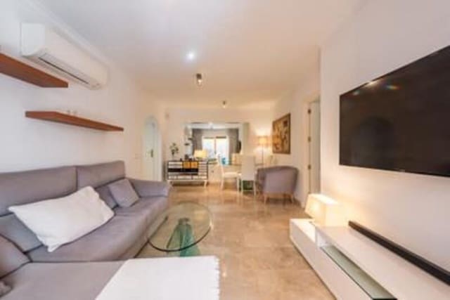 2 soverom Leilighet til salgs i Lomas De Marbella, Marbella med svømmebasseng garasje - € 540 000 (Ref: 10023520)